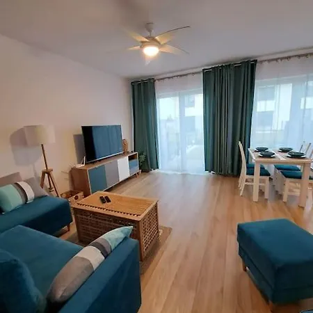 Dom Nad Morzem, Basen, Plaza, Silownia, Plac Zabaw, Kort Tenisowy