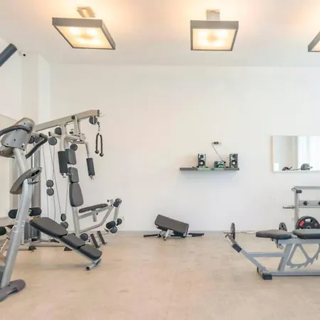 Dom Nad Morzem, Basen, Plaza, Silownia, Plac Zabaw, Kort Tenisowy