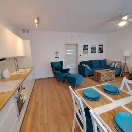 度假居 Dom Nad Morzem, Basen, Plaza, Silownia, Plac Zabaw, Kort Tenisowy 尤斯托尼莫斯基