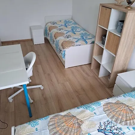 Dom Nad Morzem, Basen, Plaza, Silownia, Plac Zabaw, Kort Tenisowy Nyaraló